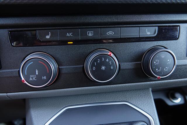 Volkswagen TRANSPORTER L2H1 2.0Tdi 150Pk DSG7 | Bulli | 2xSchuifdeur | Virtual Cockpit | Achteruitrijcamera | Trekhaak | 17''