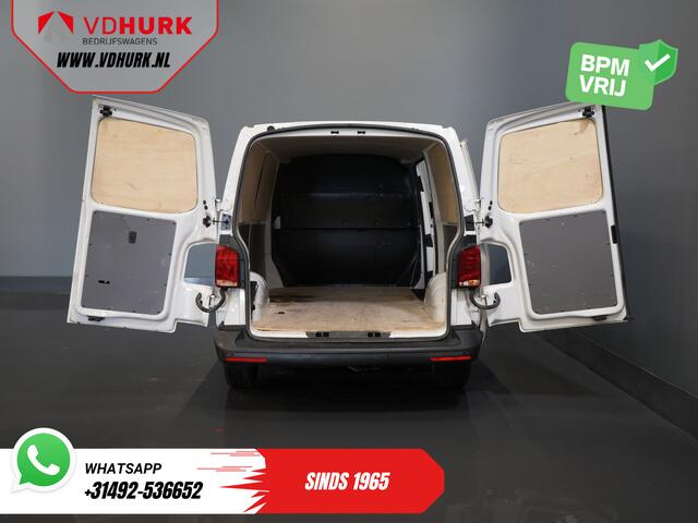 Volkswagen TRANSPORTER 2.0 TDI L2 BPM VRIJ! NL Auto/ Carplay/ Cruise/ Airco/ Navi/ PDC