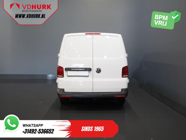 Volkswagen TRANSPORTER 2.0 TDI L2 BPM VRIJ! NL Auto/ Carplay/ Cruise/ Airco/ Navi/ PDC