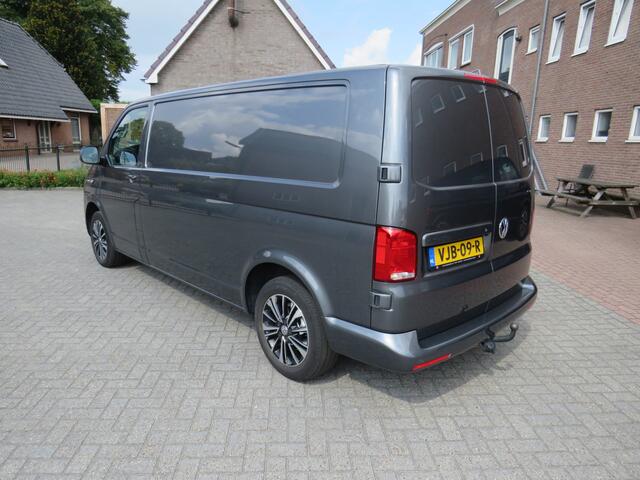 Volkswagen TRANSPORTER 2.0 TDI 150Pk Automaat L2H1 Bulli T6.1 * Rijklaarprijs incl. garantie * Camera * Led Koplampen * Navi * Trekhaak