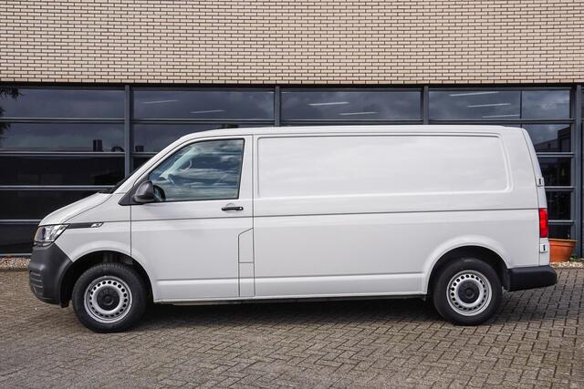 Volkswagen TRANSPORTER 2.0 TDI 150PK L2 |Trekhaak|A-deuren met ruit|