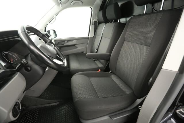 Volkswagen TRANSPORTER 2.0 TDI L2H1 | 150PK | Automaat | Airco | 3-Zits | Adaptive Cruise | Carplay | Camera | Parkeersens.