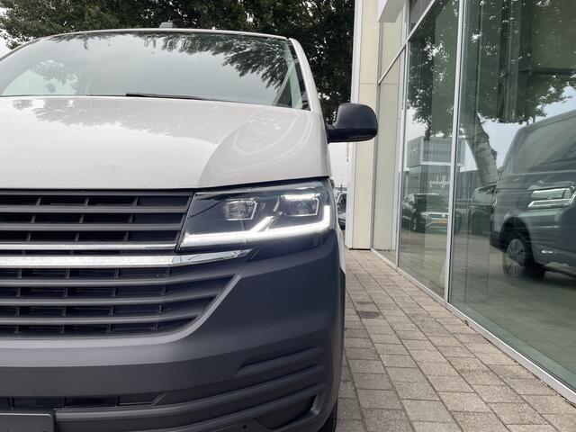 Volkswagen TRANSPORTER 2.0 TDI L2H1 28 150 Pk Hand | PDC | App Connect
