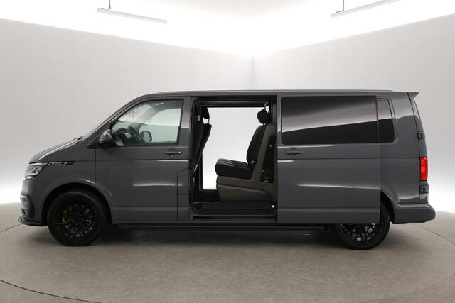 Volkswagen TRANSPORTER 2.0 TDI L2H1 200PK 4Motion Bulli | DC | Virtual | Airco | ACC | Navi | Carplay | Camera | 2xSchuifdeur | Trekh. | Parkeersens.
