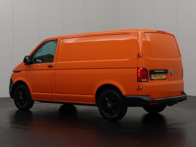 Volkswagen TRANSPORTER 2.0TDI Achterdeuren | Navigatie | Camera | Airco | 3-Peroons | Trekhaak 2200Kg