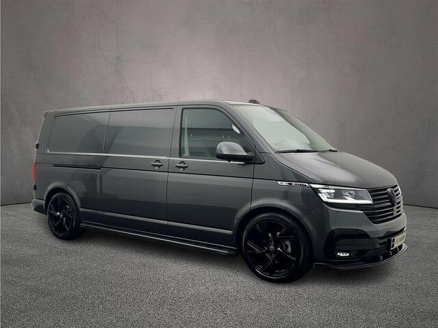 Volkswagen TRANSPORTER 2.0 TDI 150pk DSG L2H1 Bulli | Trekhaak | Leder | ACC | Dodehoek Camera | Laadruimte betimmerd |