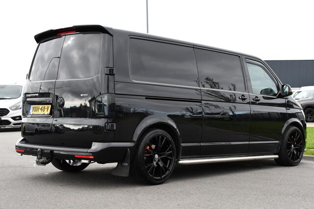 Volkswagen TRANSPORTER 2.0 TDI L2H1 4Motion Black Edition Cruise, LED, Carplay, Sensoren, Stoelverwarming, Multimedia, Automaat, Uniek!