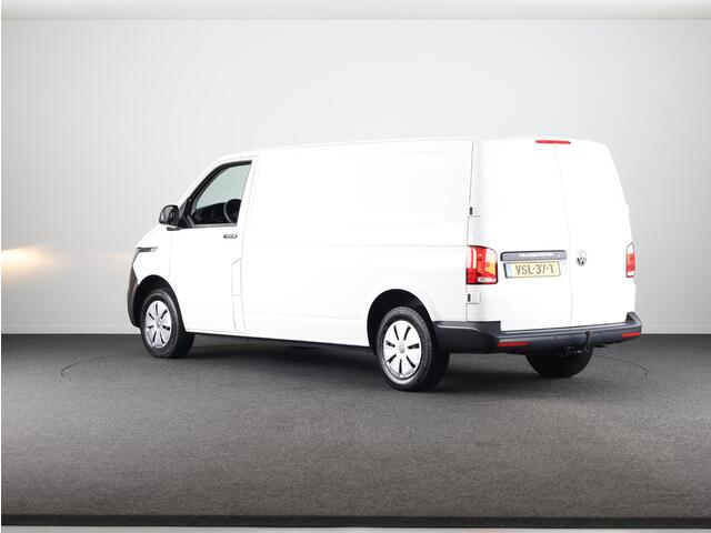 Volkswagen TRANSPORTER 2.0 TDI L2H1 28 150 pk | Airco | Trekhaak | Parkeersensoren | Elektr. spiegels (inklapbaar) |