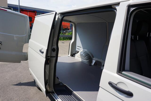 Volkswagen TRANSPORTER 28 | L2H1 | DSG | App-Connect | Camera | Cruise Control