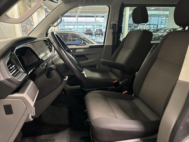 Volkswagen TRANSPORTER 2.0 TDI 150pk DSG L2H1 30 DC Bulli · Apple/Android Car Play · Navigatie · Vloerplaat · Betimmering · Dubbel Cabine · Trekhaak · 17'' Inch · Garantie t/m 12-06-2027 of 150.000km