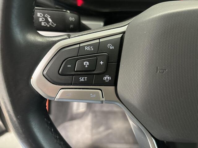 Volkswagen TRANSPORTER 2.0 TDI 150pk DSG L2H1 30 DC Bulli · Apple/Android Car Play · Navigatie · Vloerplaat · Betimmering · Dubbel Cabine · Trekhaak · 17'' Inch · Garantie t/m 12-06-2027 of 150.000km