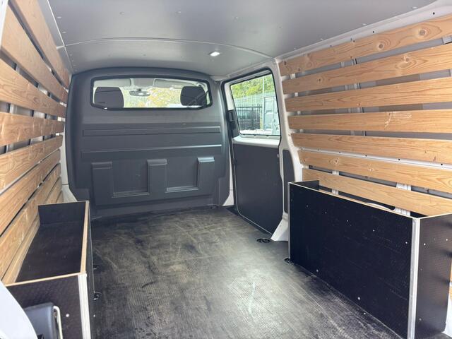 Volkswagen TRANSPORTER L2H1 2.0 TDI 150pk DSG 3.2T Comfortline /Automaat /Wordt verwacht