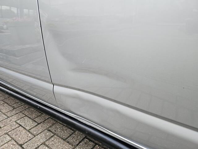 Volkswagen TRANSPORTER 2.0 TDI L2-H1 Trendline 102 PK * Trekhaak * NAP * Navi *