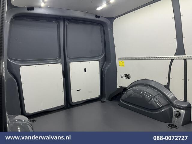 Volkswagen TRANSPORTER 2.0 TDI L1H1 Euro6 Airco | Camera | Cruisecontrol | Trekhaak | Sidebars Parkeersensoren