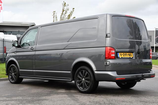 Volkswagen TRANSPORTER 2.0 TDI L2H1 PB Edition Adaptieve Cruise, LED, 150pk, Carplay, Sensoren, Trekhaak, Automaat, multimedia, Uniek!