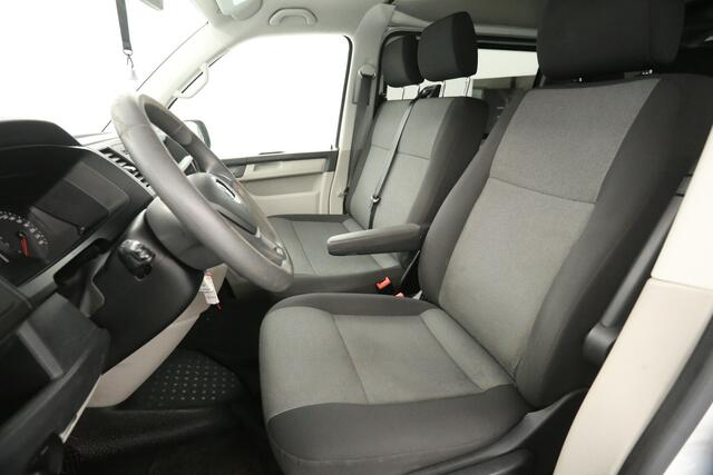 Volkswagen TRANSPORTER 2.0 TDI L2H1 | 140PK | DC | Airco | Cruise | Carplay | Navigatie