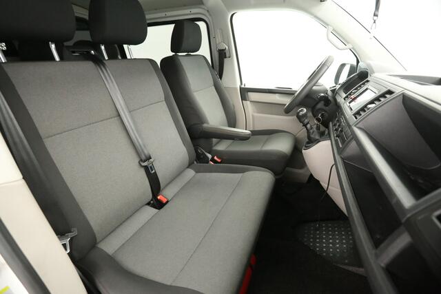 Volkswagen TRANSPORTER 2.0 TDI L2H1 | 140PK | DC | Airco | Cruise | Carplay | Navigatie