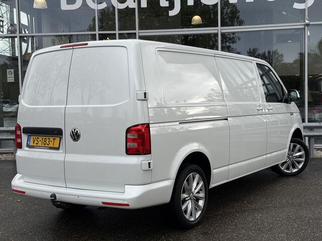 Volkswagen TRANSPORTER 2.0 TDI L2H1 Highline | NL-auto | 1e Eig | Parelmoer wit | LED | Navi | Trekhaak | PDC