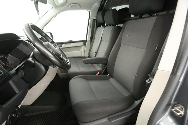 Volkswagen TRANSPORTER 2.0 TDI L2H1 | Aut. | Airco | Cruise | 3-Zits | 2xSchuifdeur | Camera | Trekh. | Carplay