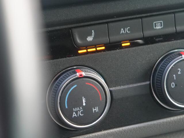 Volkswagen TRANSPORTER 2.0 TDI 150 | Aut. | DC | Bulli | L2H1 | Navi | Cruise | Airco..