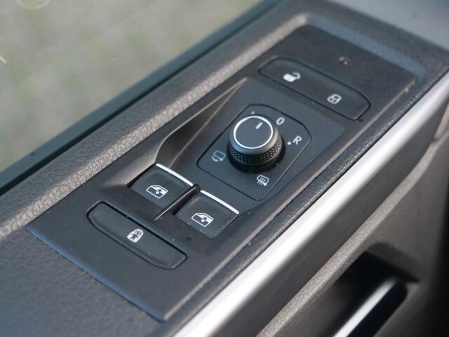 Volkswagen TRANSPORTER 2.0 TDI 150 | Aut. | DC | Bulli | L2H1 | Navi | Cruise | Airco..