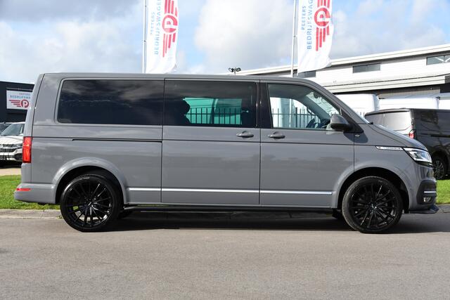 Volkswagen TRANSPORTER 2.0 TDI L2H1 DC Caravelle Full options! Adaptieve Cruise, Virtual, Carplay, LED, 204PK, 2 x Schuifdeur, Clima, Stoelverwarming, Trekhaak, Uniek! Bulli