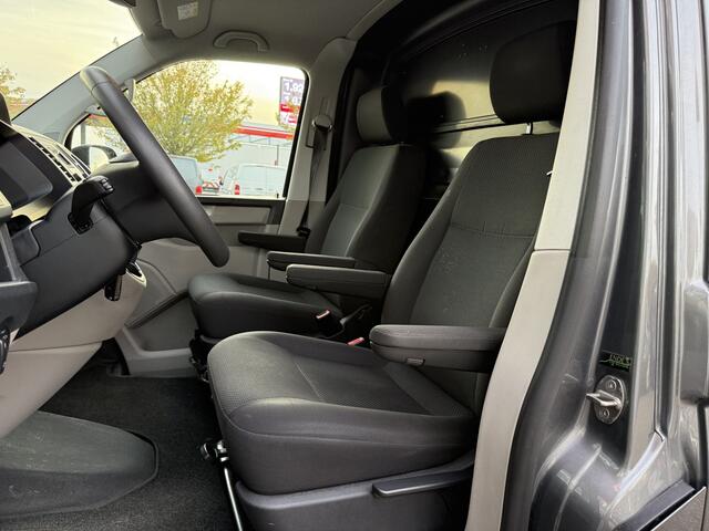 Volkswagen TRANSPORTER 2.0 TDI 150pk L2H1 Comfortline | NL-auto | 1e Eig | Trekhaak | Airco | Cruisec.