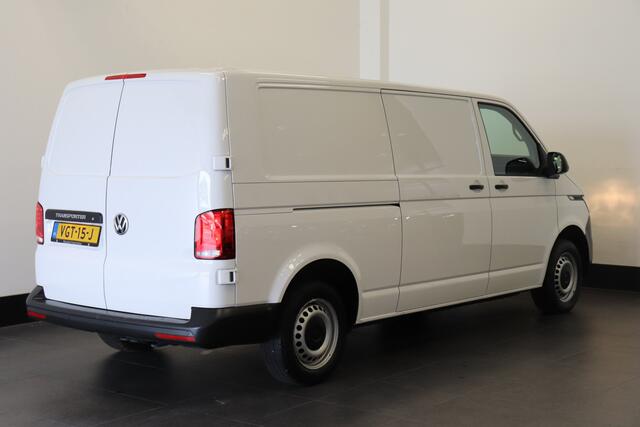 Volkswagen TRANSPORTER 2.0 TDI 150PK L2 - EURO 6 - Airco - Navi - Cruise - ¤ 15.900,- Excl.