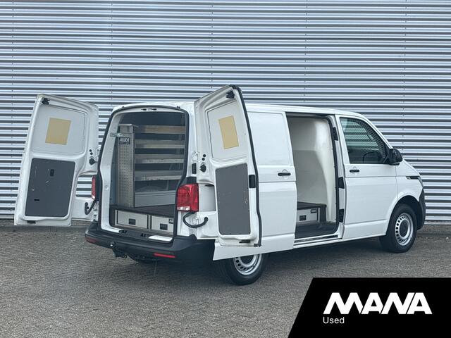 Volkswagen TRANSPORTER 2.0 TDI 110PK L1H1 Camera Airco Cruise Trekhaak Voorruitverwarming
