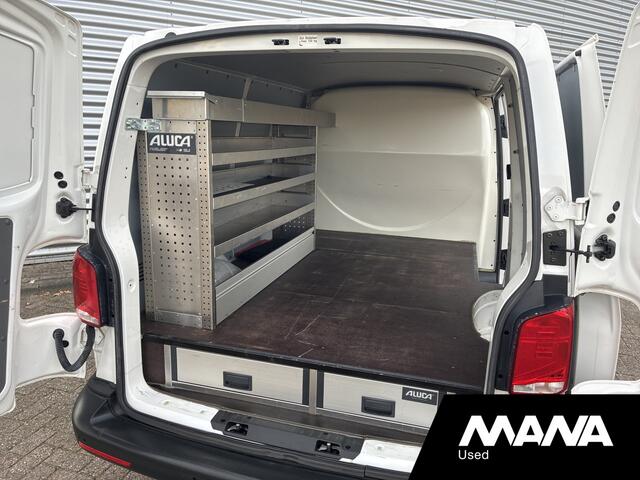 Volkswagen TRANSPORTER 2.0 TDI 110PK L1H1 Camera Airco Cruise Trekhaak Voorruitverwarming