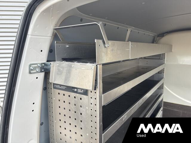 Volkswagen TRANSPORTER 2.0 TDI 110PK L1H1 Camera Airco Cruise Trekhaak Voorruitverwarming