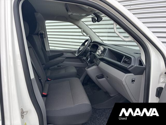Volkswagen TRANSPORTER 2.0 TDI 110PK L1H1 Camera Airco Cruise Trekhaak Voorruitverwarming