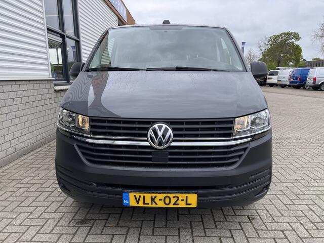 Volkswagen TRANSPORTER 2.0 TDI L1H1 26 Economy Business / vaste prijs rijklaar ¤ 17.950 ex btw / lease vanaf ¤ 302 / euro 6 / bpm vrij / airco / cruise / achterdeuren / bijrijdersbank / pdc achter !