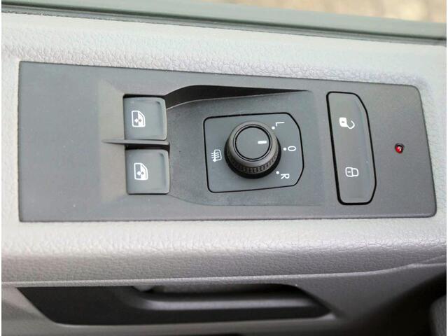 Volkswagen TRANSPORTER T6.1 2.0 TDI L2H1 30 Pick-up / Open Laadbak