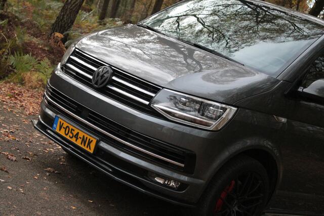 Volkswagen TRANSPORTER 2.0 TDI L2H1 DC Highline | Pano | Carbon | Audison | Camera | Trekhaak