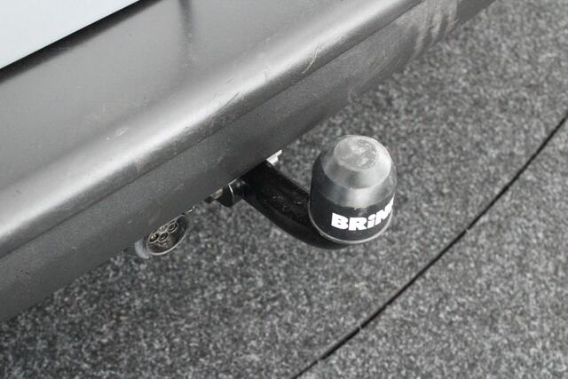 Volkswagen TRANSPORTER 2.0 TDI 150pk DSG L1H1 Parkeersensoren Stoelverwarming