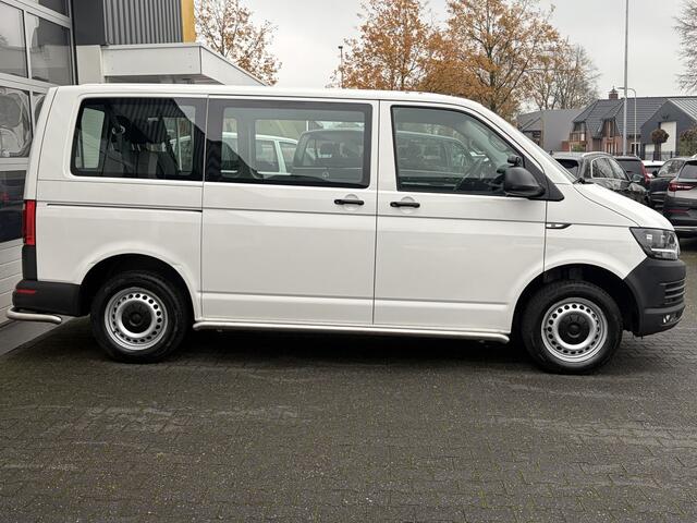 Volkswagen TRANSPORTER Kombi 2.0 TDI DSG Automaat L1H1 BTW en BPM vrij Euro 6 Airco Cruise control Trekhaak PDC 1e eigenaar Personenbus Marge Kombi Combi Tourer Groepsvervoer Ideaal voor ombouw naar Camper