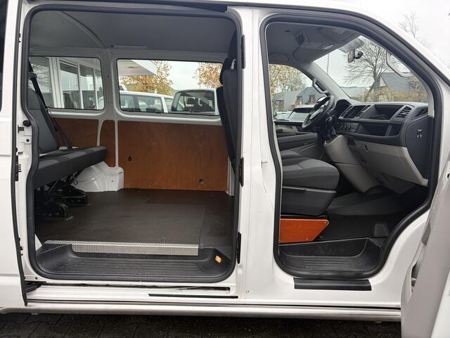 Volkswagen TRANSPORTER Kombi 2.0 TDI DSG Automaat L1H1 BTW en BPM vrij Euro 6 Airco Cruise control Trekhaak PDC 1e eigenaar Personenbus Marge Kombi Combi Tourer Groepsvervoer Ideaal voor ombouw naar Camper