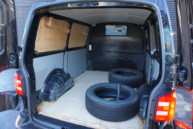 Volkswagen TRANSPORTER 2.0 TDI L1 Comfortline Trekhaak Cruise control Sidebars Airco Bluetooth Euro6