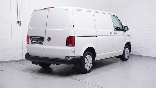 Volkswagen TRANSPORTER 2.0 TDI 110 pk L1H1 Airco, Apple Carplay Laadruimte Pakket, PDC achter, 3-Zits