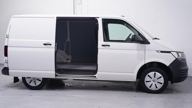 Volkswagen TRANSPORTER 2.0 TDI 110 pk L1H1 Airco, Apple Carplay Laadruimte Pakket, PDC achter, 3-Zits