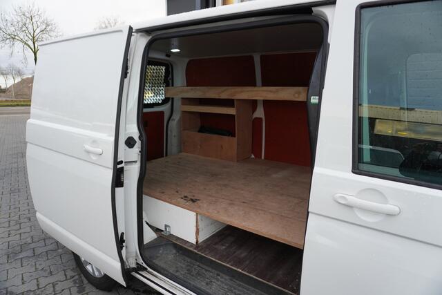 Volkswagen TRANSPORTER 2.0 TDI - Airco - Navi - Cruise - ¤ 15.900.- Excl.