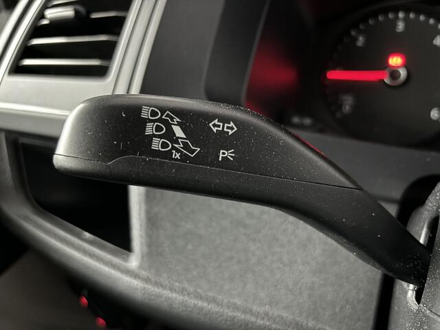 Volkswagen TRANSPORTER Kombi 2.0 TDI L1H1 18.925 excl. btw | 9 persoons | Airco | Taxi