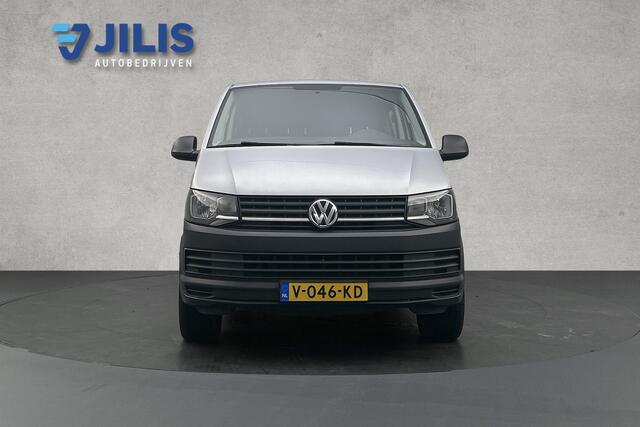 Volkswagen TRANSPORTER 2.0 TDI L2H1 DC Comfortline | Trekhaak | 2 zitplaatsen rechtsvoor | Cruise control