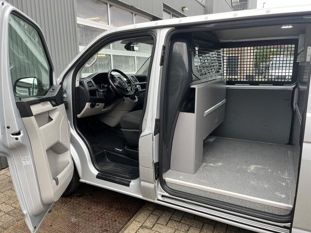 Volkswagen TRANSPORTER 2.0 TSI L2H1 Trendline Benzine /CNG Dubbele Schuifdeur Airco Cruise controle Bpm vrij Trekhaak Klep achter Omvormer Kastinrichting Standkachel Euro 6 Benzine Ideaal voor ombouw naar Camper !!