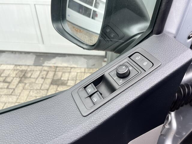 Volkswagen TRANSPORTER 2.0 TSI L2H1 Trendline Benzine /CNG Dubbele Schuifdeur Airco Cruise controle Bpm vrij Trekhaak Klep achter Omvormer Kastinrichting Standkachel Euro 6 Benzine Ideaal voor ombouw naar Camper !!