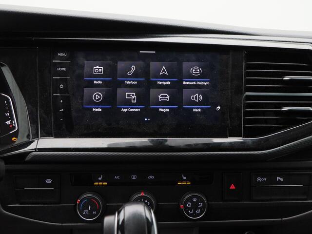 Volkswagen TRANSPORTER 2.0 TDi Automaat L2H1 30 DC Bulli | Adaptieve Cruise | CarPlay | Navigatie | Stoelverwarming | Camera | Trekhaak | 18 Inch | 63.544 Km!!