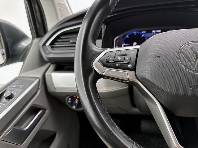 Volkswagen TRANSPORTER 2.0 TDI L2H1 28 Bulli Leder Adaptieve cruise control Virtual cockpit Navigatie Led Trekhaak