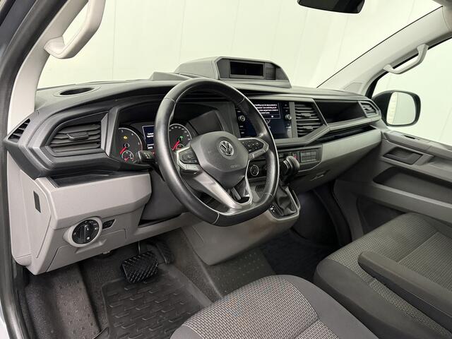Volkswagen TRANSPORTER 2.0TDi 150PK DSG Automaat Lang | Navigatie | Camera | Airco | Cruise | 3-Persoons | Trekhaak