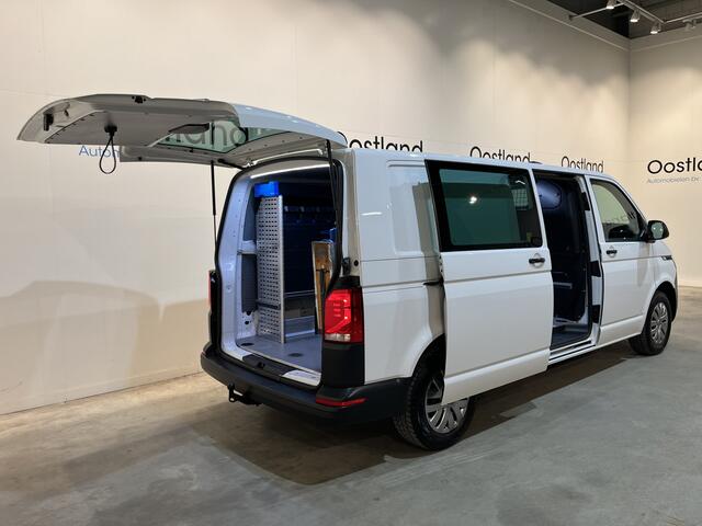 Volkswagen TRANSPORTER 2.0 TDI L2H1 4Motion 150 PK Automaat / Euro 6 / Servicebus / Sortimo Inrichting / Airco / Cruise Control / Camera / Trekhaak / CarPlay / Navigatie / Klep